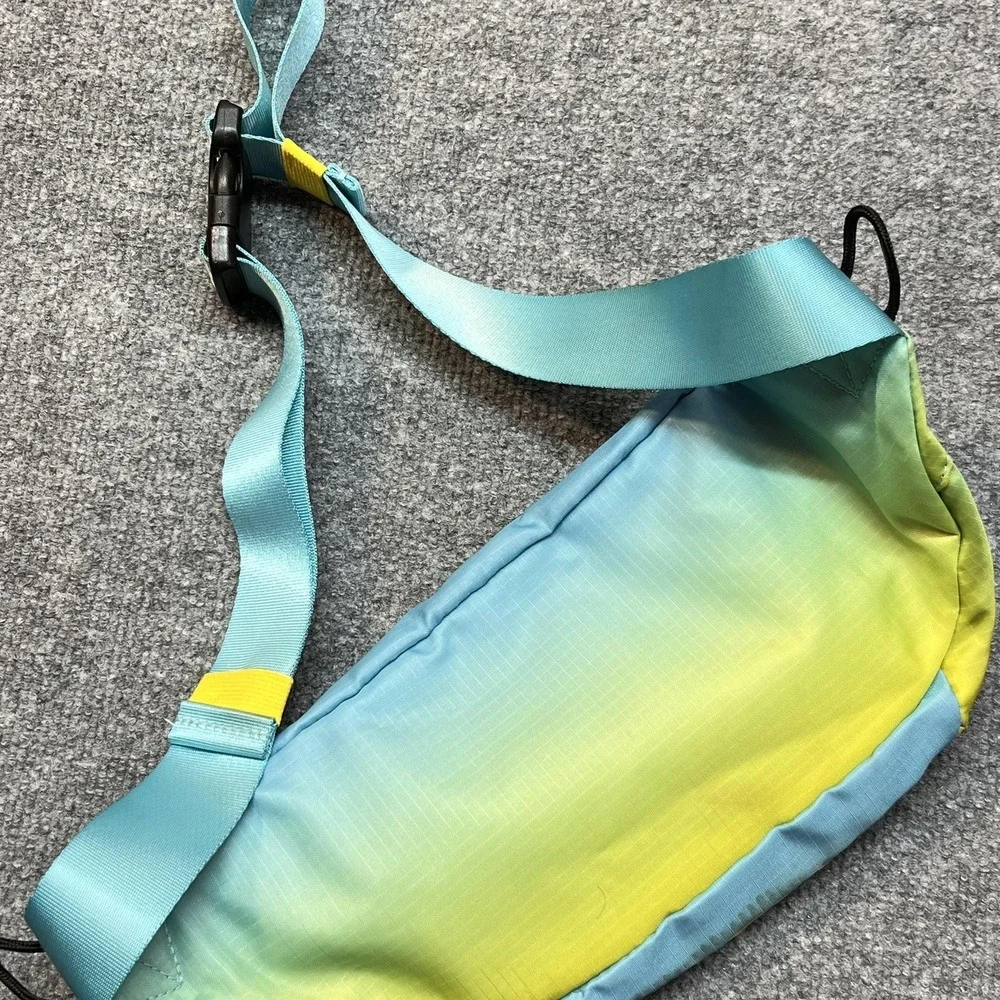 HOKA Running Belt Adult One Size Multicolor Zip Pockets Adjustable Waist Pack